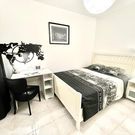 Chambre Privee En Colocation Dans Un Appartement Au Centre De Rillieux La Pape Exterior foto